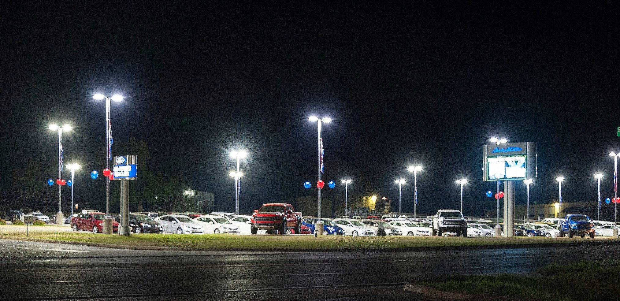 commercial parking lot lights